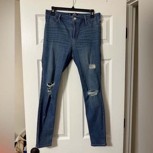 Hollister High-Rise Jean Leggins - Picture 1 of 3